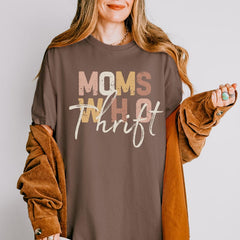 Moms Who Thrift Shirt Thrifting Mom Club Tee Vintage Mom Life Graphic Tee Cute Gift for Thrifter Trendy Thrift Mom Shirt Gift Yard Sale