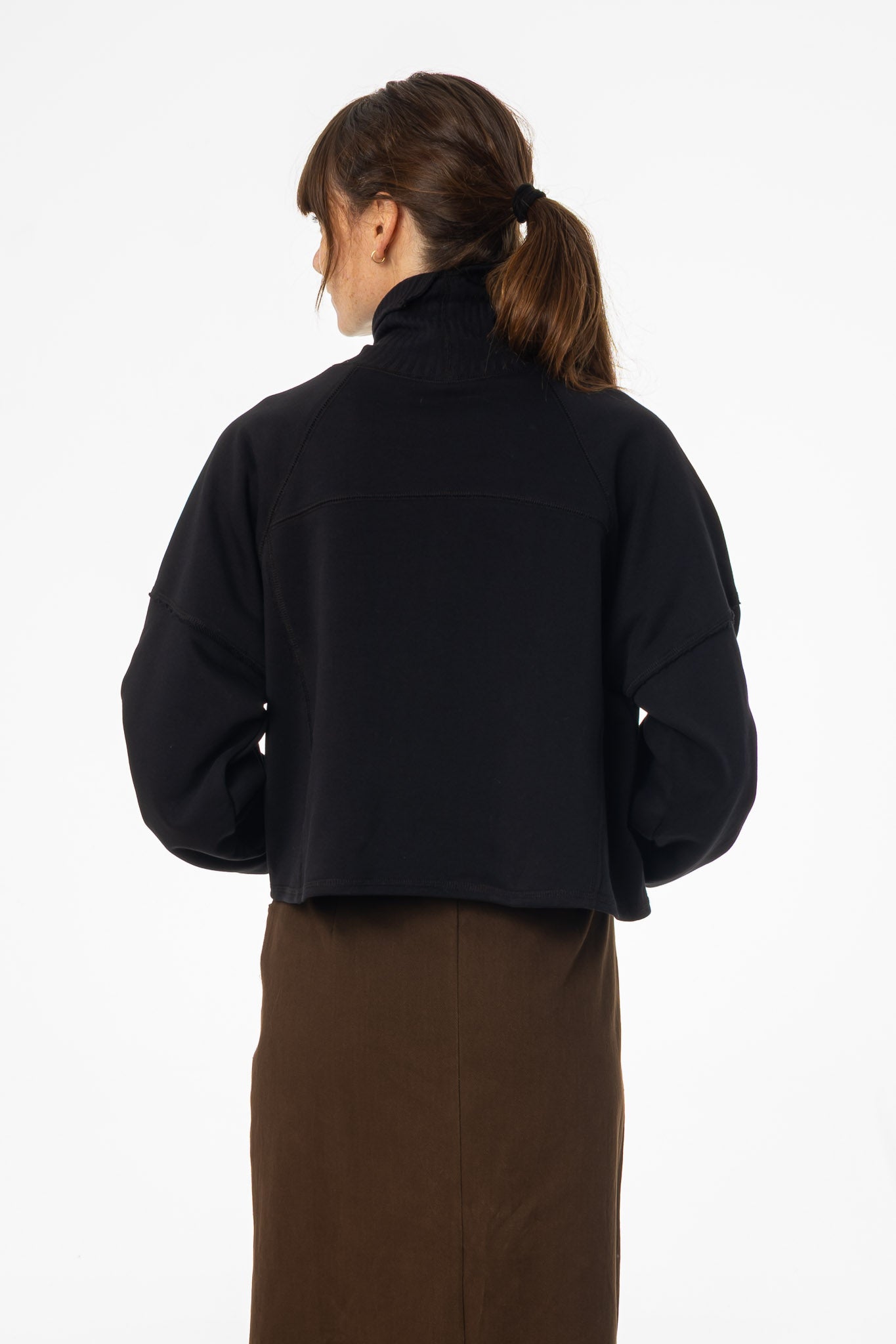 Black Ribbed Turtleneck Sweatshirt