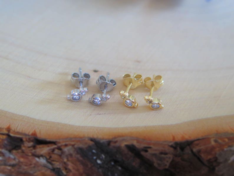 Silver milgrain stud earrings | Tiny stud earrings | Dainty stud earrings | Delicate stud earrings | Second hole | Minimalist earrings