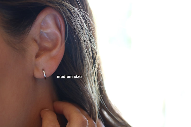GOLD / STERLING SILVER small hoop earrings | Simple huggies | small gold hoops | tiny gold hoops | plain everyday huggies | mini hoops
