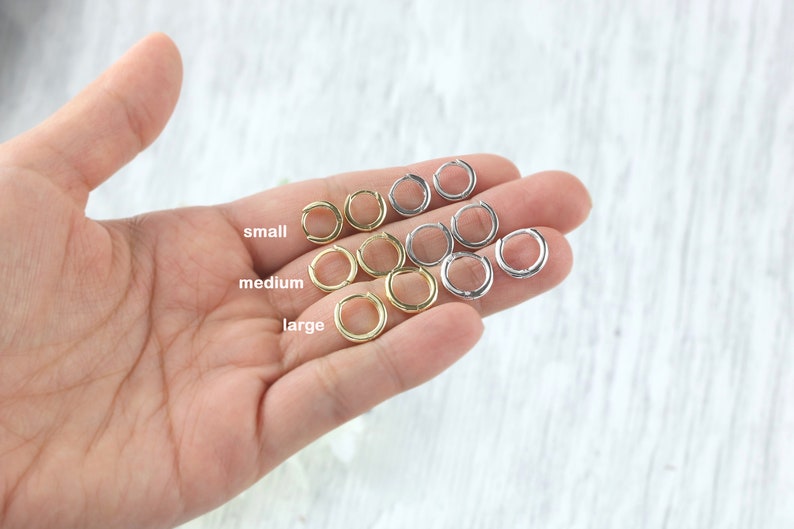 GOLD / STERLING SILVER small hoop earrings | Simple huggies | small gold hoops | tiny gold hoops | plain everyday huggies | mini hoops
