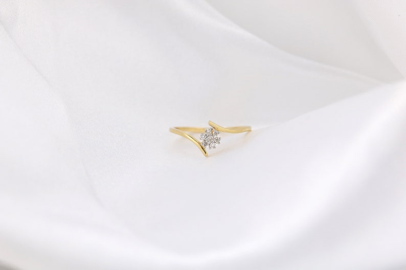14kt Gold and Diamond flower ring, dainty diamond flower ring, dainty gold diamond ring, cluster flower ring, anniversary ring gifts for her