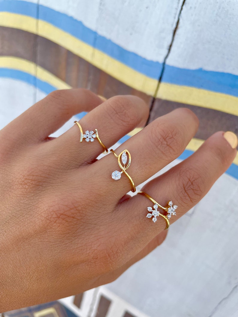 14kt Gold and Diamond flower ring, dainty diamond flower ring, dainty gold diamond ring, cluster flower ring, anniversary ring gifts for her