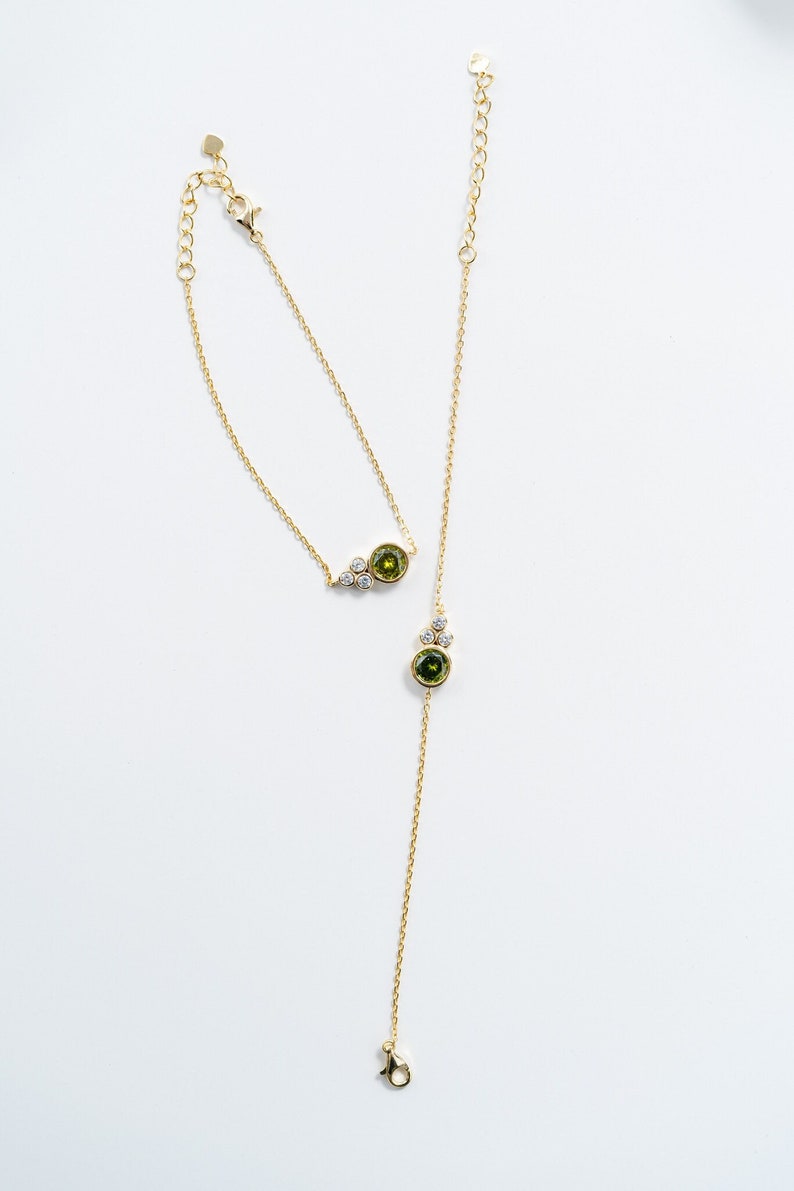 Gold Peridot bracelet - dainty peridot bracelet - cluster bracelet - gemstone bracelet - August birthstone bracelet - green and gold bracele