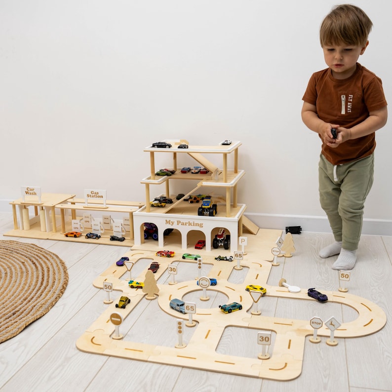 Toddler Boy Wooden Toy Car Garage, Toy Cars with Toy Car Wash, Toy Parking Garage Car Ramp, Baby Toy Garage with Gas Station, Birthday Gift