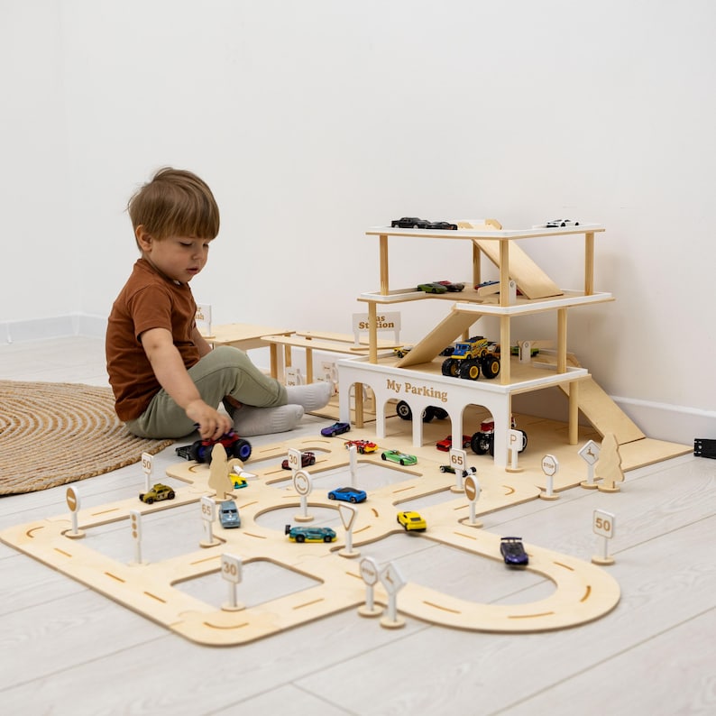 Toddler Boy Wooden Toy Car Garage, Toy Cars with Toy Car Wash, Toy Parking Garage Car Ramp, Baby Toy Garage with Gas Station, Birthday Gift